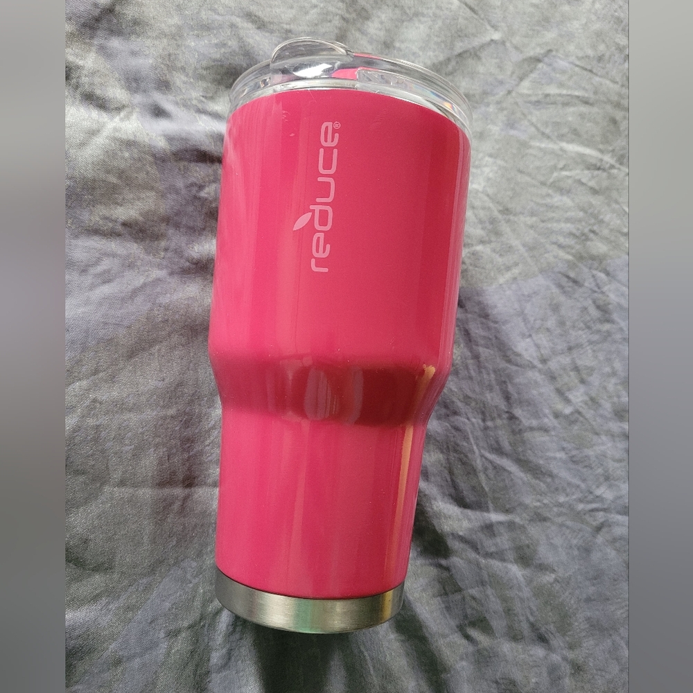 ⭐️Reduce 🍃 30oz Pink Tumbler⭐️
